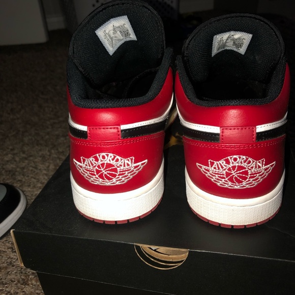 Jordan 1 lows - Picture 3 of 4